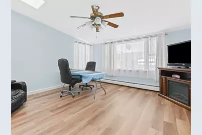 1082 Hancock St, Fall River, MA 02721 - Photo 26