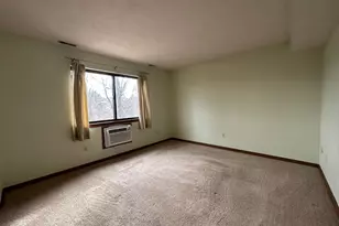 340 Sunderland Rd, Worcester, MA 01604 - Photo 22