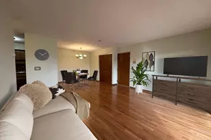 340 Sunderland Rd, Worcester, MA 01604 - Photo 2