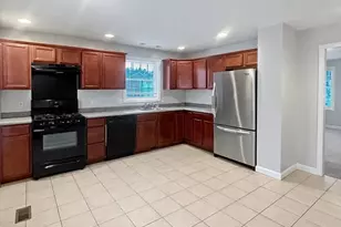 18 Ferry St, Lawrence, MA 01841 - Photo 4