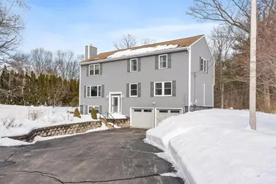 437 Johnny Appleseed Ln, Leominster, MA 01453 - Photo 2