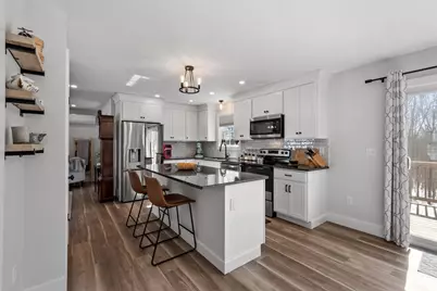 196 Sheldon Rd, Fitchburg, MA 01420 - Photo 2