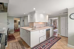 274 Beacon St, Boston, MA 02116 - Photo 8
