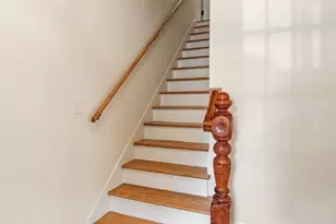 8 Cushing St, Salem, MA 01970 - Photo 16