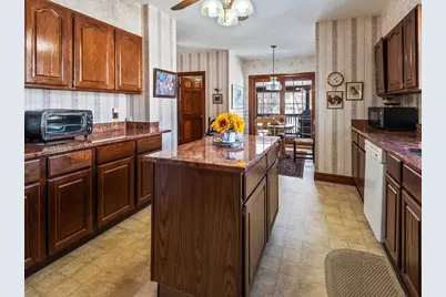 212 Washington Street, Leominster, MA 01453 - Photo 6