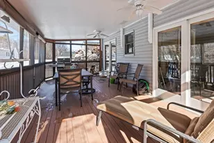 212 Washington St, Leominster, MA 01453 - Photo 16