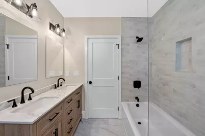 8 Cushing Street #2, Salem, MA 01970 - Photo 12