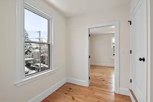 8 Cushing St, Salem, MA 01970 - Photo 28