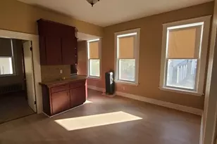 171 Lowell St, Peabody, MA 01960 - Photo 4