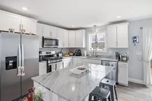 626 Sheridan St, Chicopee, MA 01020 - Photo 8