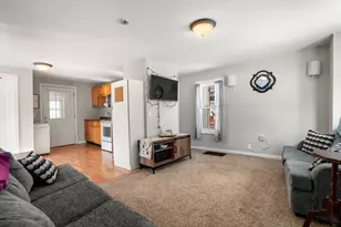 39 Rogers Ave, Ludlow, MA 01056 - Photo 8