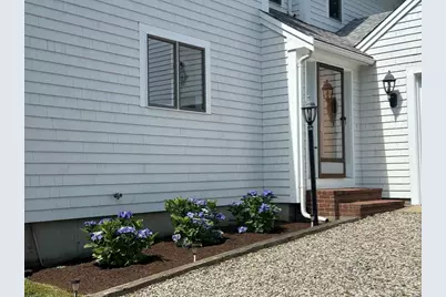 15 Beach St, Falmouth, MA 02536 - Photo 36