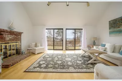 15 Beach St, Falmouth, MA 02536 - Photo 12