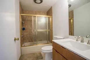 15 Beach St, Falmouth, MA 02536 - Photo 24