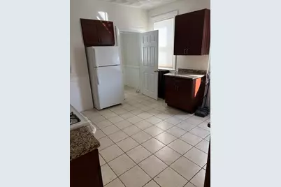 15 Nichols Ave #1, Watertown, MA 02472 - Photo 2