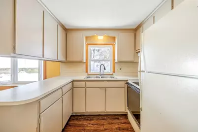 460 Irene St, Chicopee, MA 01020 - Photo 16