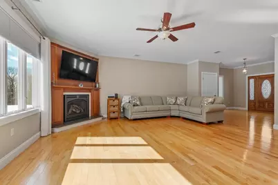 146 Elmwood Rd, Lunenburg, MA 01462 - Photo 20