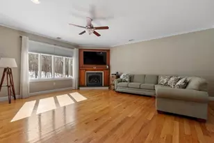 146 Elmwood Rd, Lunenburg, MA 01462 - Photo 18