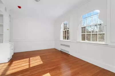 37 Beacon St #23, Boston, MA 02108 - Photo 10