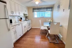 5 Woodcrest Ct, Weymouth, MA 02190 - Photo 2