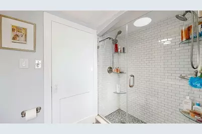 28 Walworth St, Worcester, MA 01602 - Photo 34