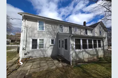 100 Burncoat St, Worcester, MA 01605 - Photo 6