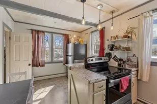 100 Burncoat St, Worcester, MA 01605 - Photo 4