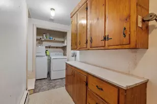 100 Burncoat St, Worcester, MA 01605 - Photo 36