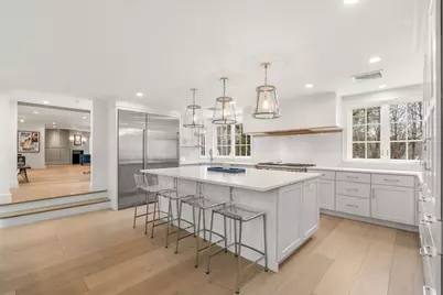 389 Grove St, Needham, MA 02492 - Photo 8