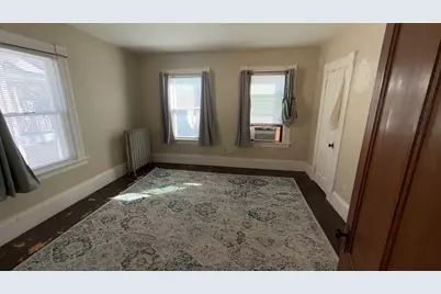 24 Hampden St, West Springfield, MA 01089 - Photo 10