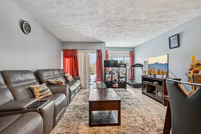 100 Merrimack Ave #9, Dracut, MA 01826 - Photo 4