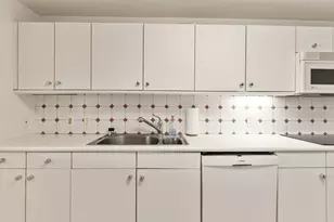 75-83 Cambridge Pkwy, Cambridge, MA 02142 - Photo 14