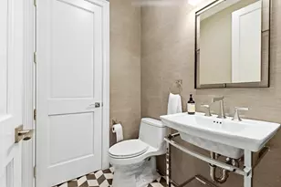 131 St Botolph St, Boston, MA 02115 - Photo 12