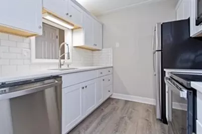 14 Maple Crest Cir #I, Holyoke, MA 01040 - Photo 2