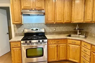 187 White St, Lowell, MA 01854 - Photo 14