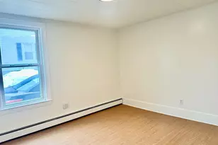 187 White St, Lowell, MA 01854 - Photo 34