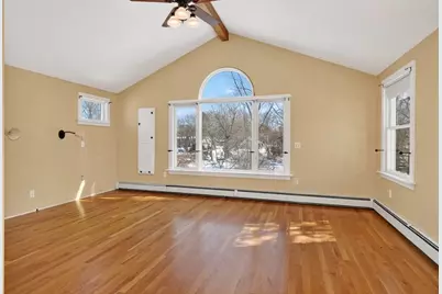 26 Mechanic St, Holliston, MA 01746 - Photo 14