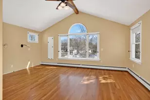 26 Mechanic St, Holliston, MA 01746 - Photo 14