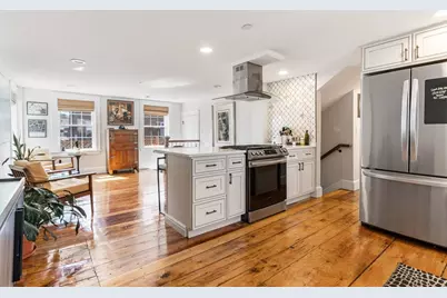 8 Osborne #1, Salem, MA 01970 - Photo 4