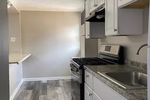 99 Mammoth Rd, Lowell, MA 01854 - Photo 2