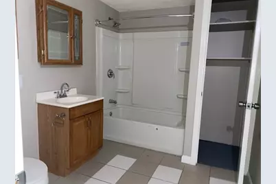 99 Mammoth Rd #2, Lowell, MA 01854 - Photo 6