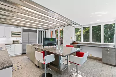 331 Heath Street, Brookline, MA 02467 - Photo 8