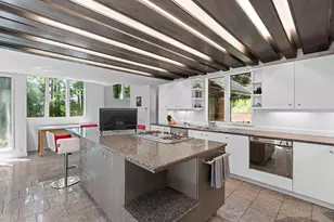 331 Heath St, Brookline, MA 02467 - Photo 10