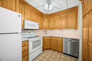 65 Commons Dr, Shrewsbury, MA 01545 - Photo 10