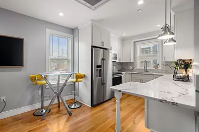 14 Farragut Ave. #1, Somerville, MA 02144 - Photo 2