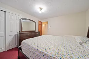 29 Hillcrest Ave, Brockton, MA 02301 - Photo 8