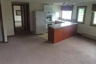 423 N East St, Amherst, MA 01002 - Photo 2
