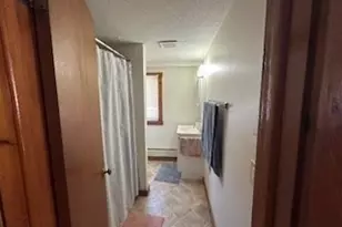 423 N East St, Amherst, MA 01002 - Photo 4