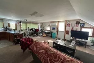 423 North East St, Amherst, MA 01002 - Photo 2