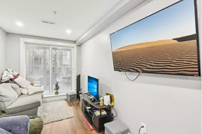 271 W 5th St, Boston, MA 02127 - Photo 8